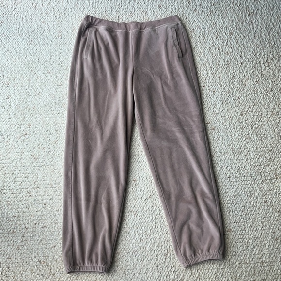 Barefoot Dreams Luxechic Knit Plush Velvet Jogger Faded Rose Medium - Picture 4 of 9
